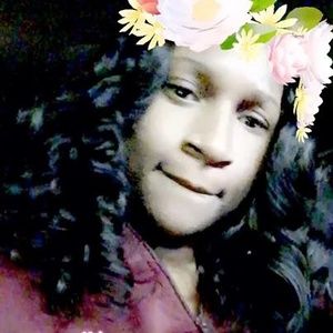 Meet your Posher, Allyson danyel